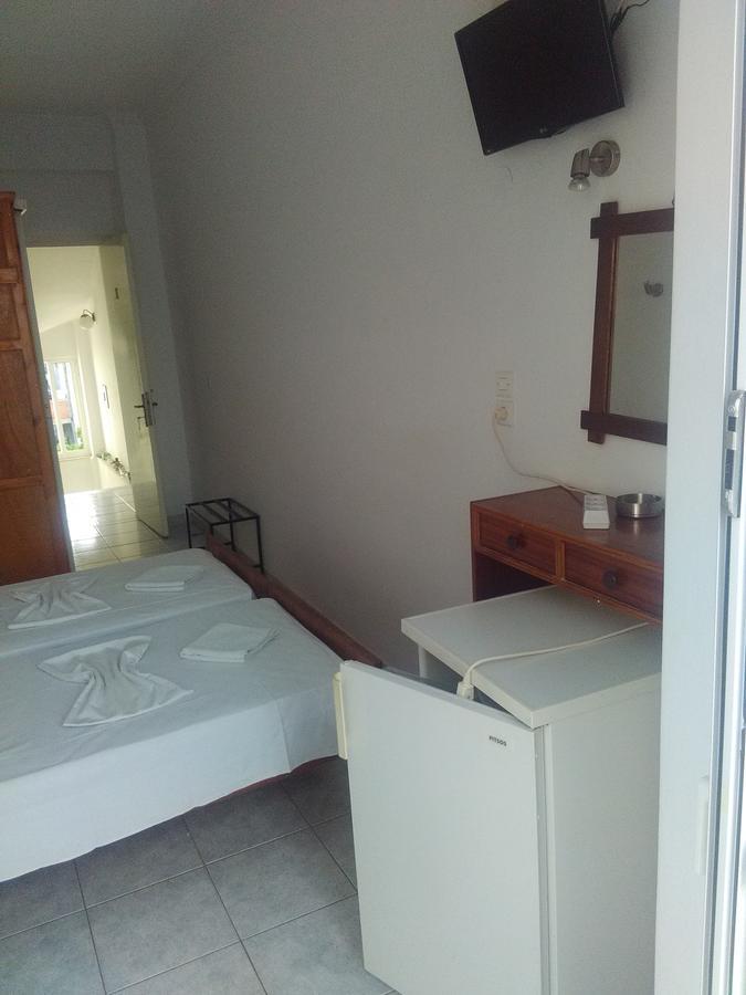 Alina Classic Hotel Loutra Edipsou  Quarto foto